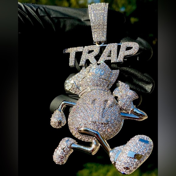 🔥Men CZ Iced Out Famou Trap Money Bag Big Charm Pendant For Upto 20 Cuban Chain - Picture 1 of 7